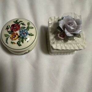 Floral Ceramic Trinket Box Set - Multicolor floral design